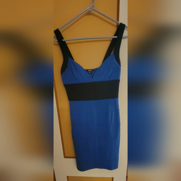 💜4/$20💜XOXO Size M dress - Picture 2 of 8